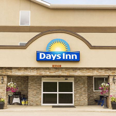 Days Inn By Wyndham Chetwynd Luaran gambar
